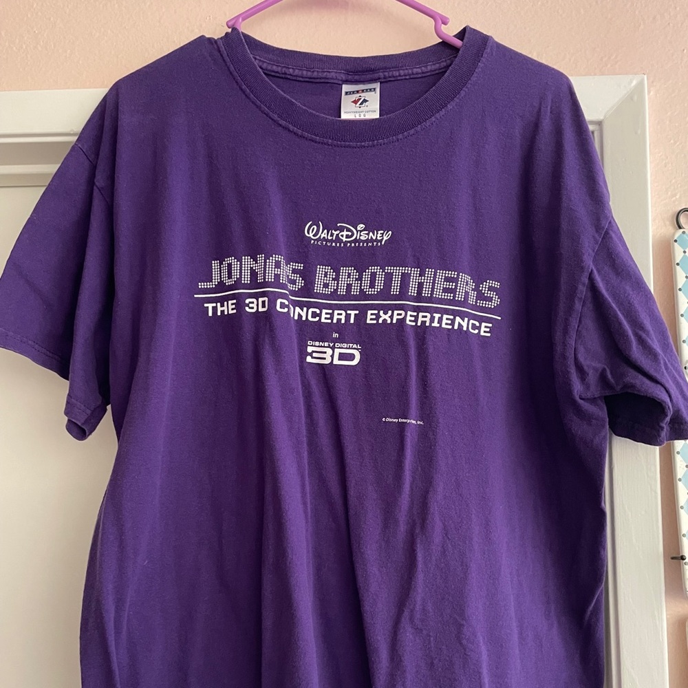 Jonas Brothers 3D Concert shirt